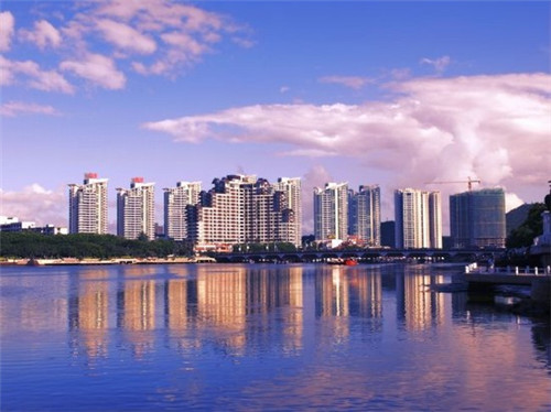 镜子尺寸推荐卧室装修吗（镜子最佳尺寸比例）